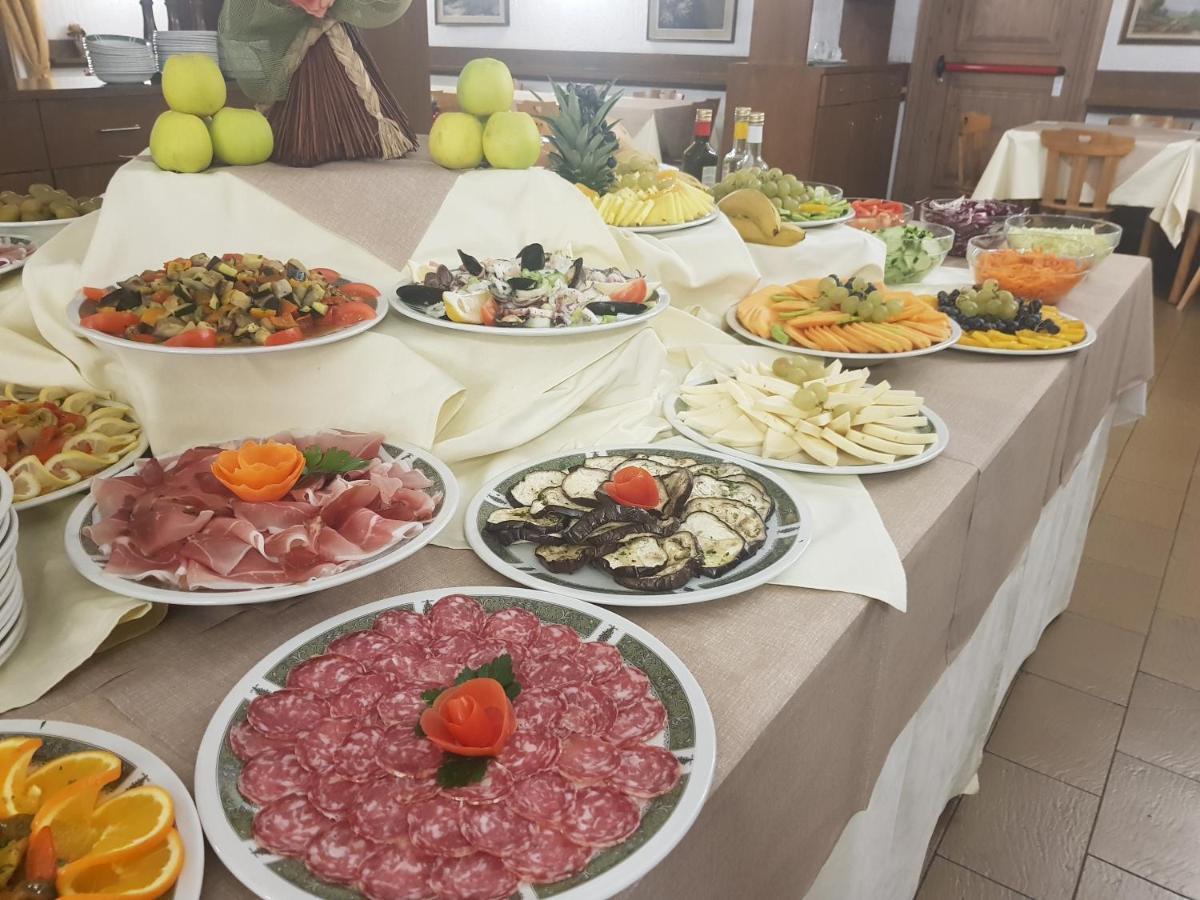 Hotel Alle Tre Baite Santa Caterina Valfurva Ngoại thất bức ảnh