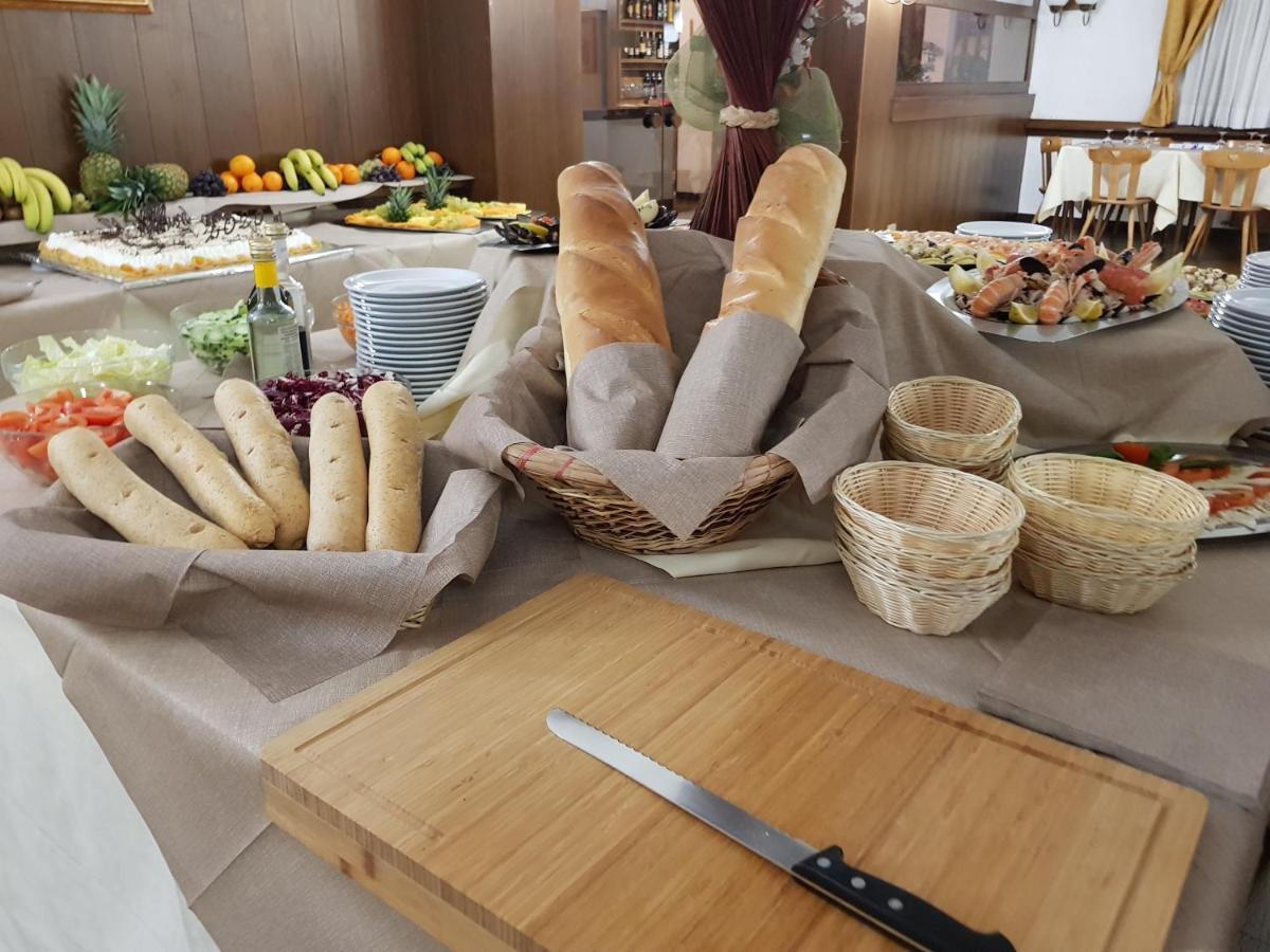 Hotel Alle Tre Baite Santa Caterina Valfurva Ngoại thất bức ảnh