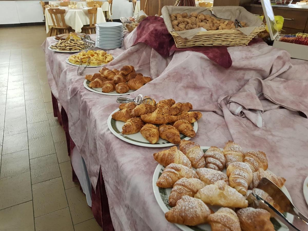 Hotel Alle Tre Baite Santa Caterina Valfurva Ngoại thất bức ảnh